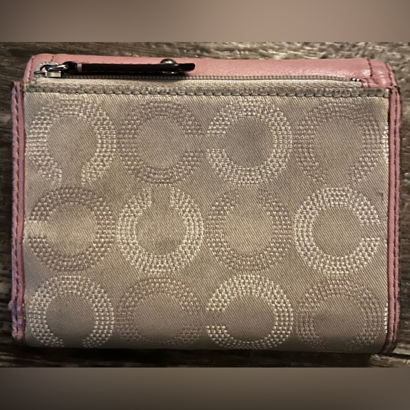 Coach Light Pink & Signature C Trifold Wallet - Picture 3 of 7